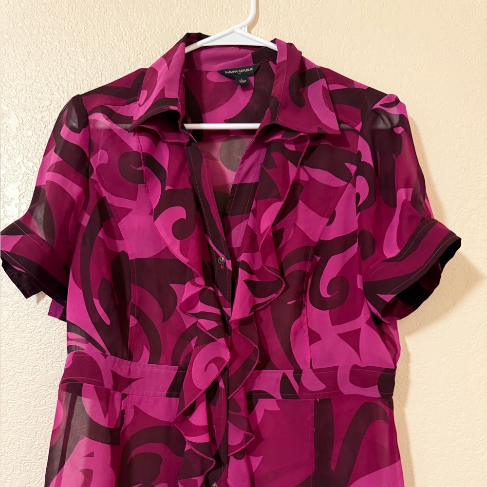 BANANA REPUBLIC Women's Purple Sheer Ruffle Button Blouse LARGE